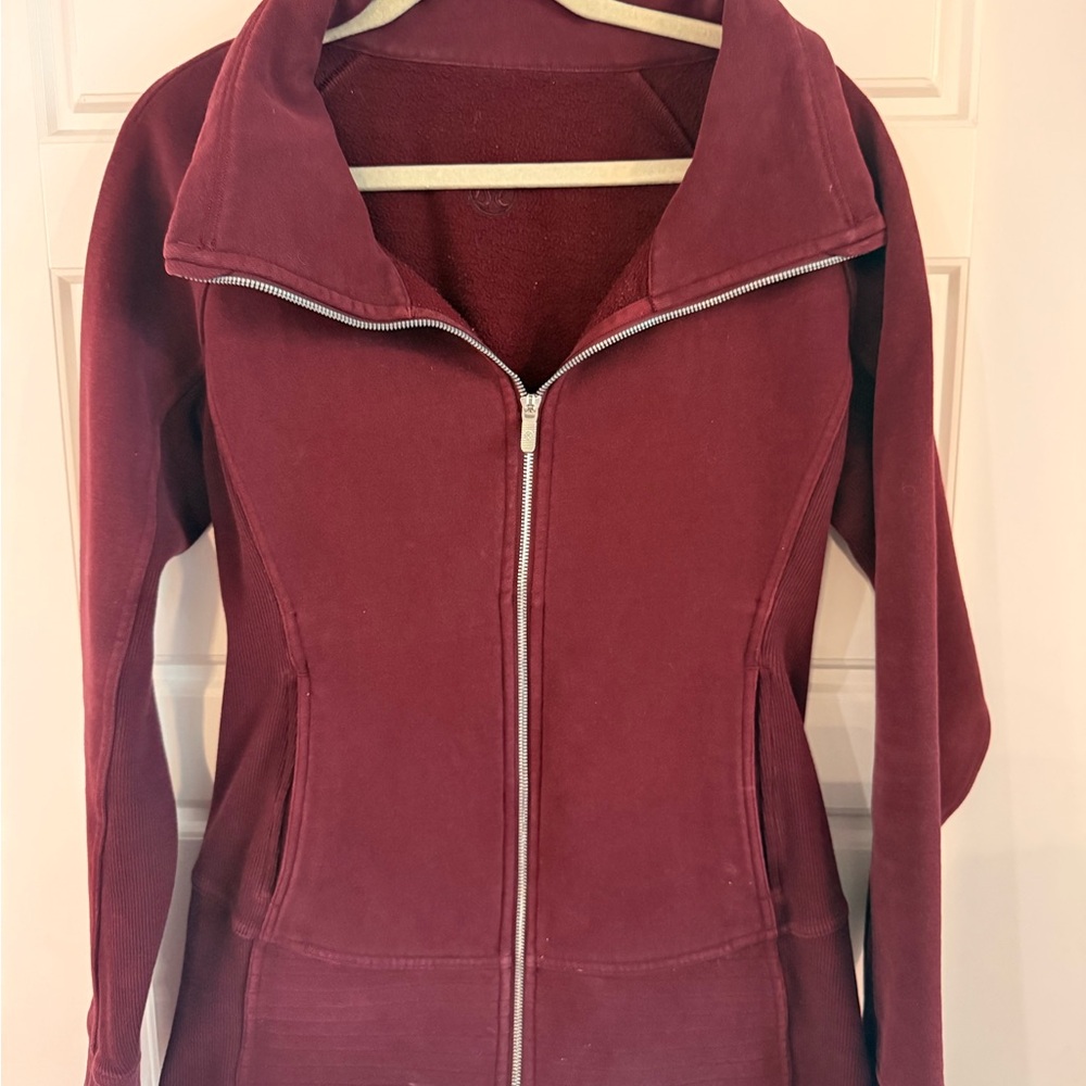 Lululemon Radiant Jacket II Garnet Maroon Red size 10 Athletic Jacket - Picture 3 of 9